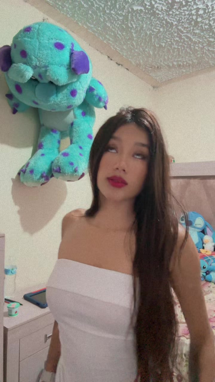 @Valeska🕷️