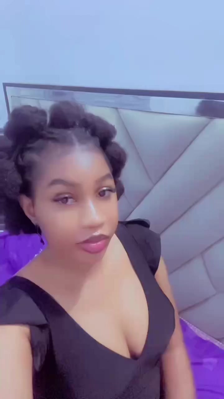 @Sweet_Favour