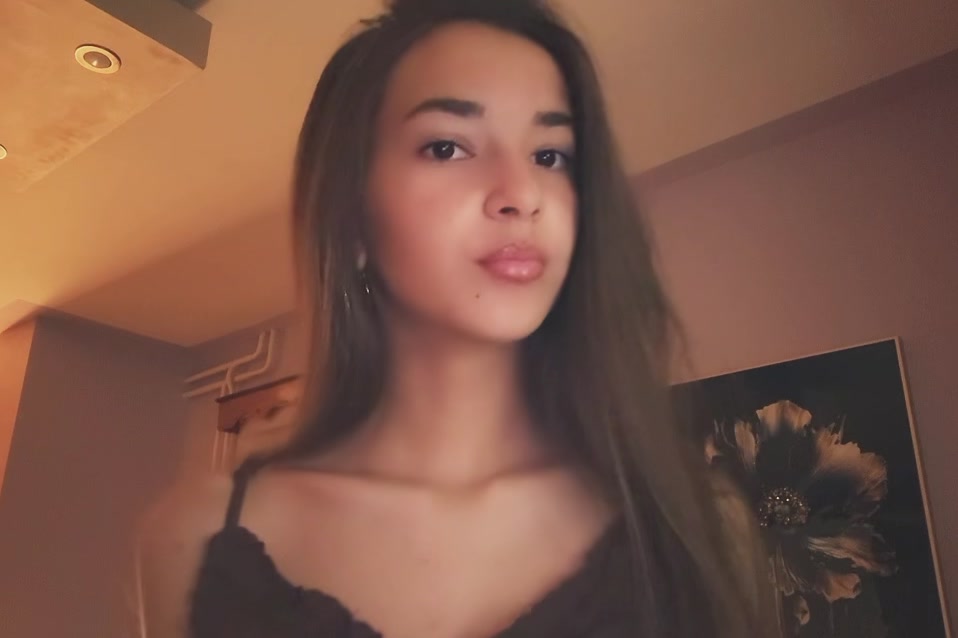 @eelleena