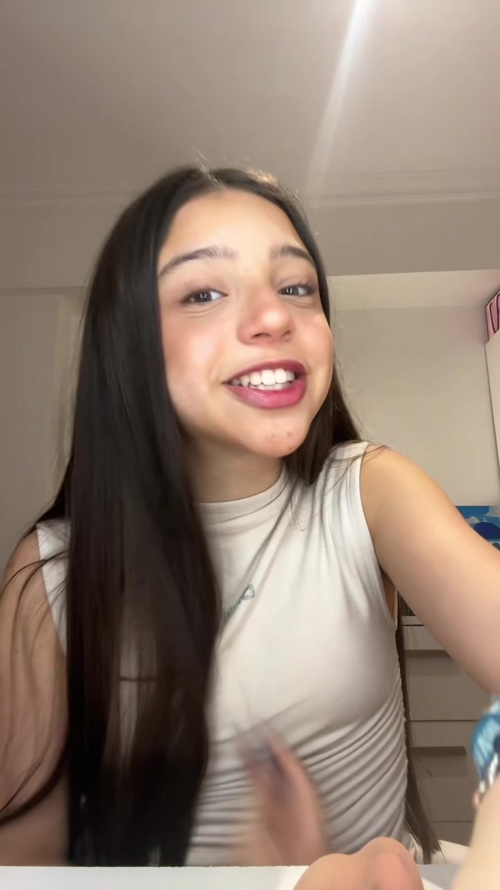 @Vicky💋💋