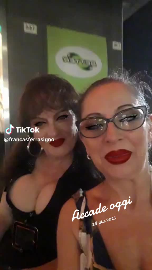 @FRANCESCA 💋💋💋