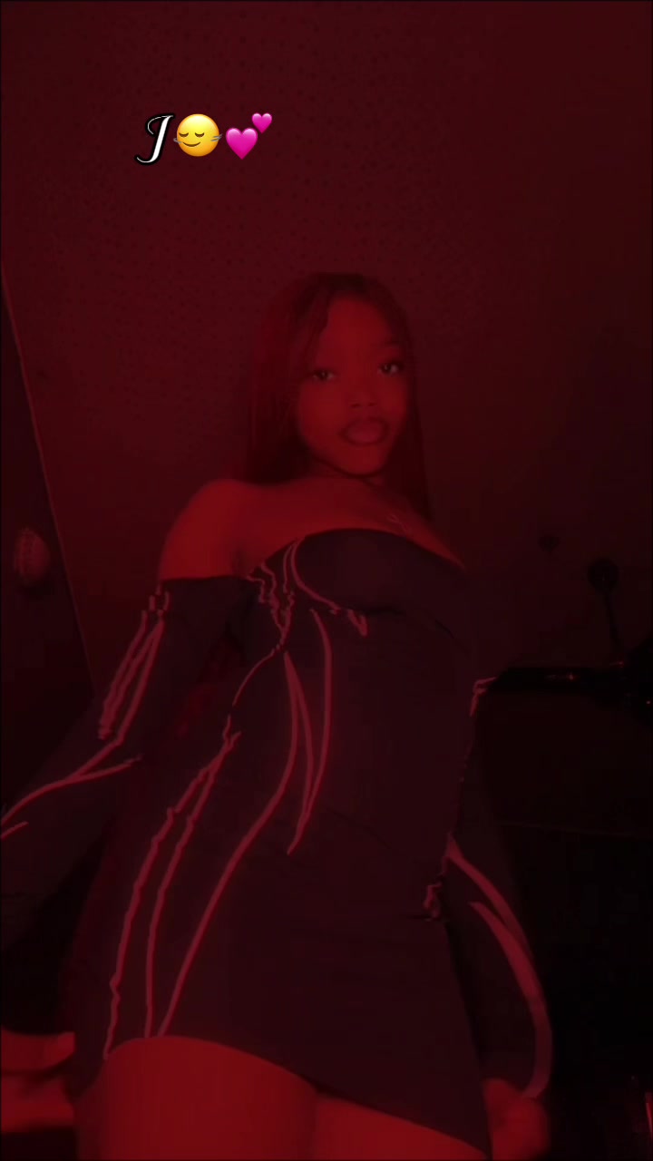 @𝓒𝓗𝓘𝓝𝓔𝓜𝓔𝓡𝓔𝓜💋