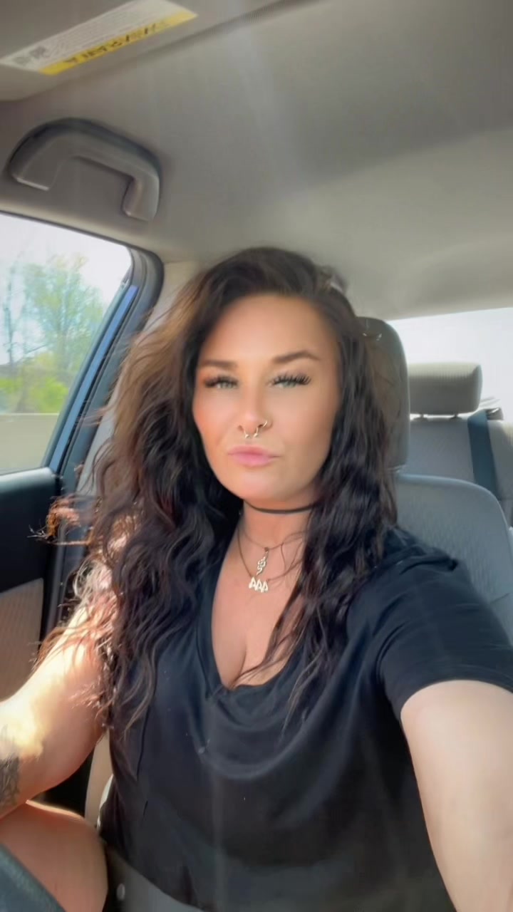 @ItsmeTriz🤘🏽🏳️&zwj;🌈