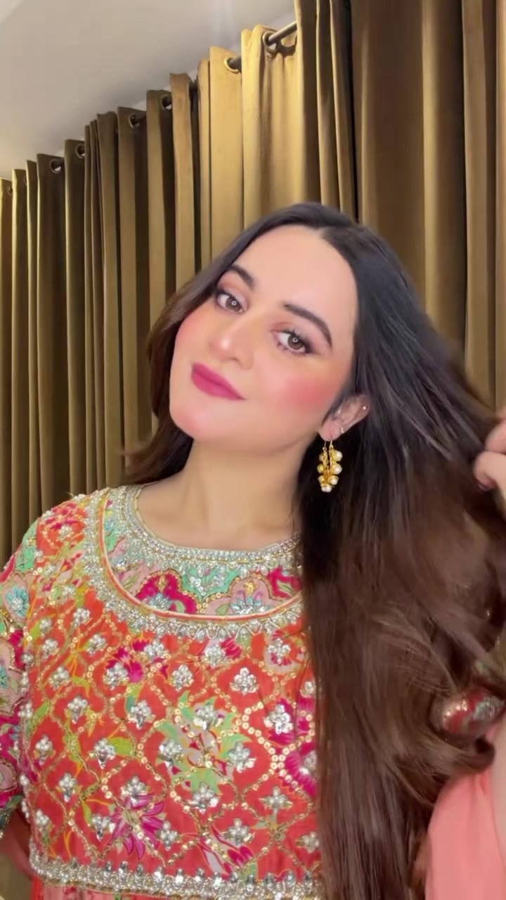 @Pakistani Queens