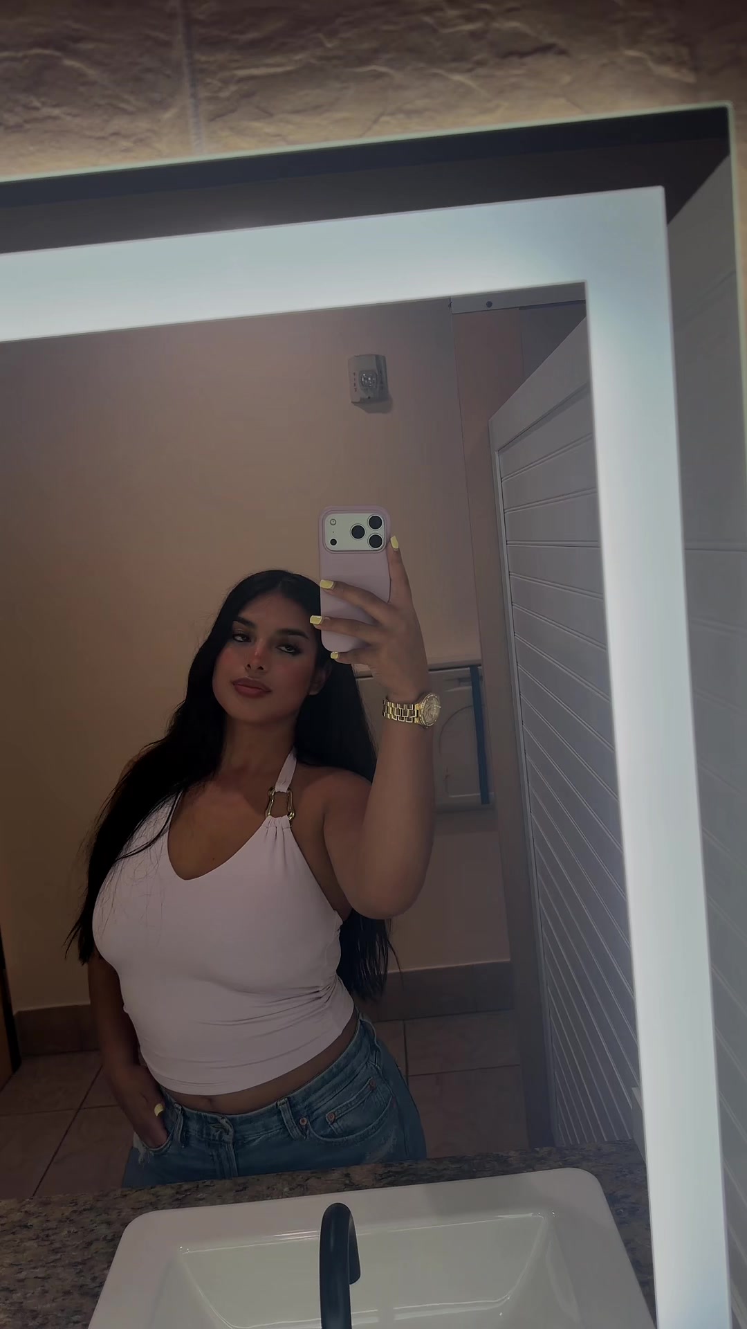 @Dani ✨