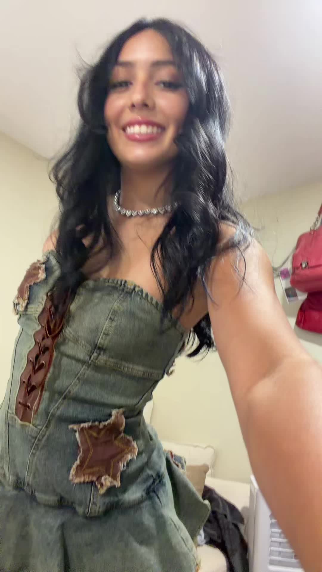 @alondra_sandovall