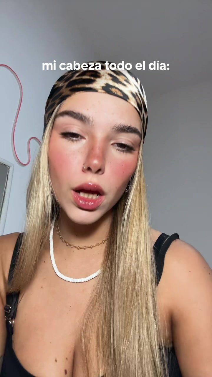 @Avii