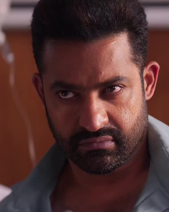 @☠️.///ఊసరవెల్లి.///☠️