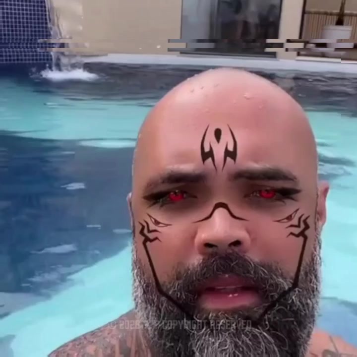 @???