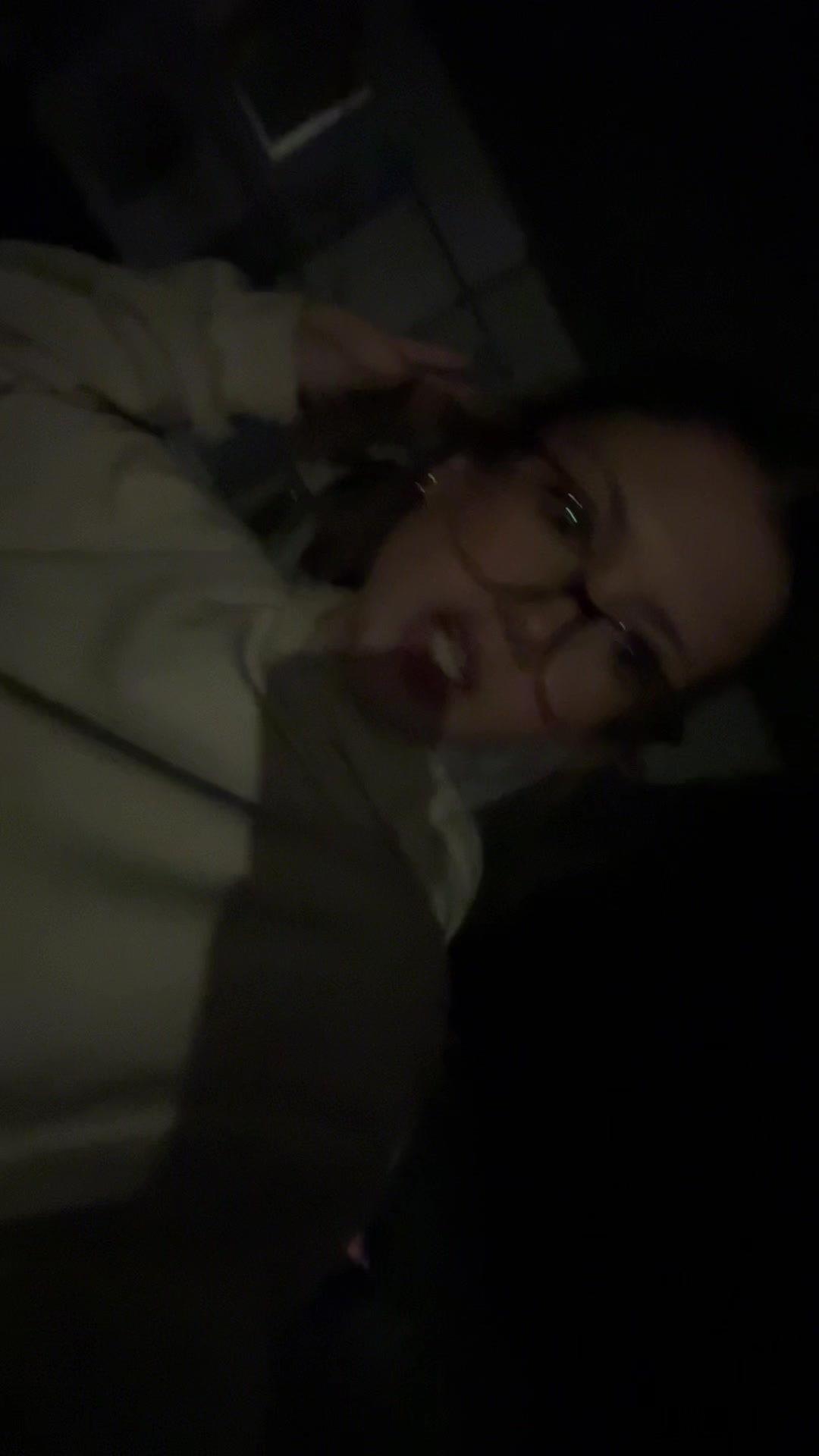 @???
