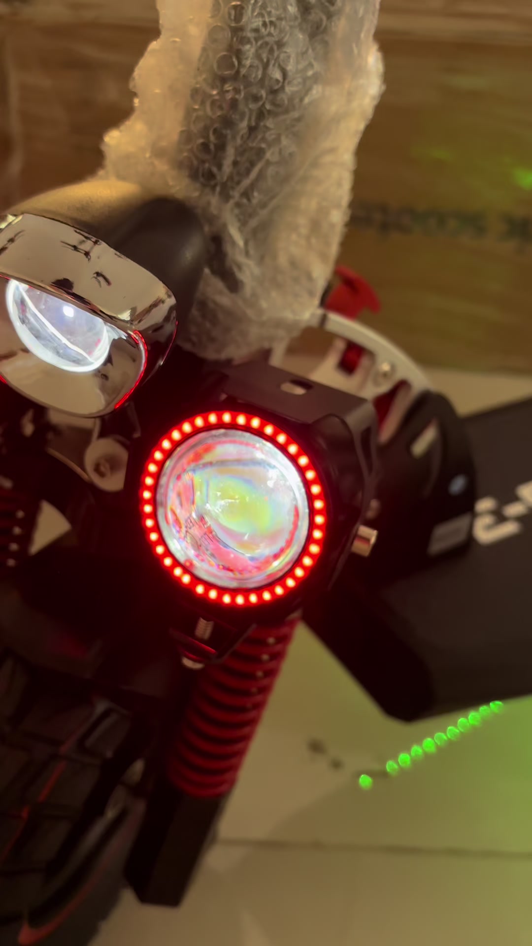 @E-scooters.Lb