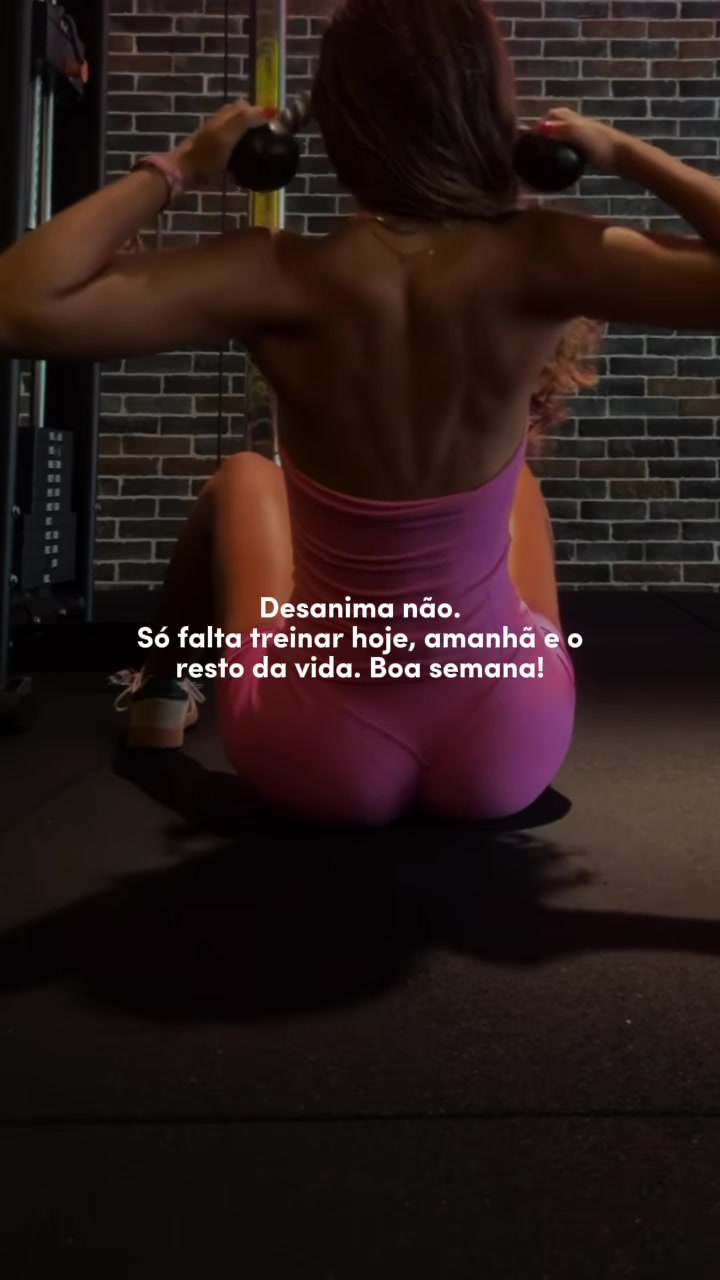 @julia mendes