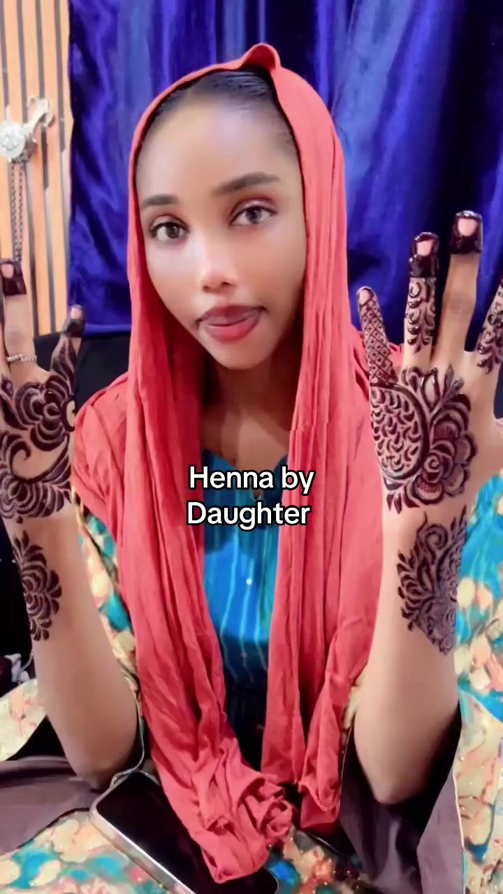 @hennabydaughter2