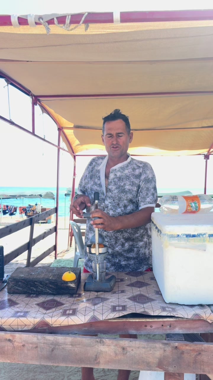 @&Ouml;zg&uuml;r Deniz