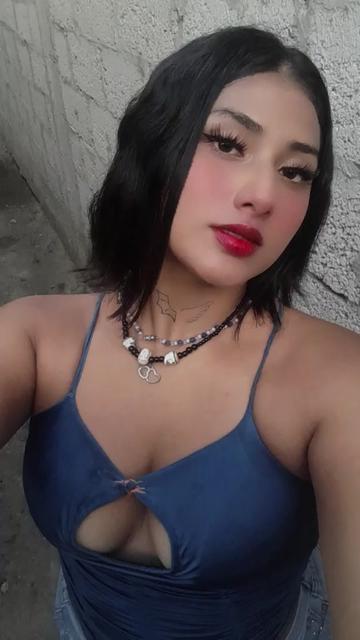 @Adelyne wisin♡