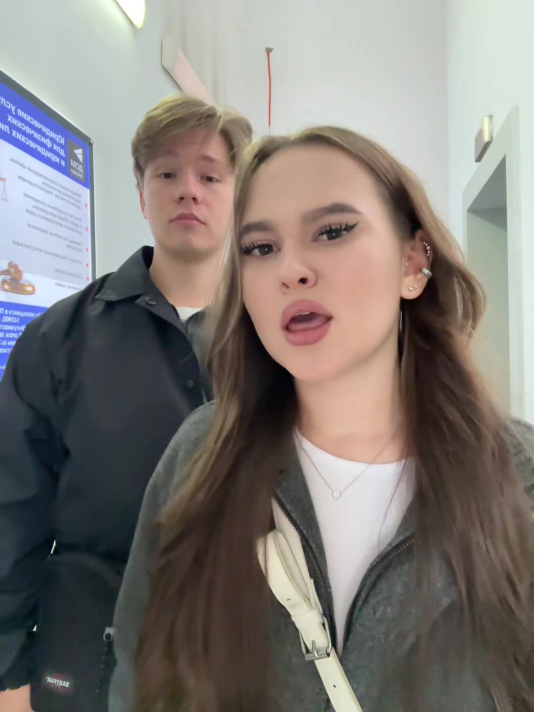 @sss