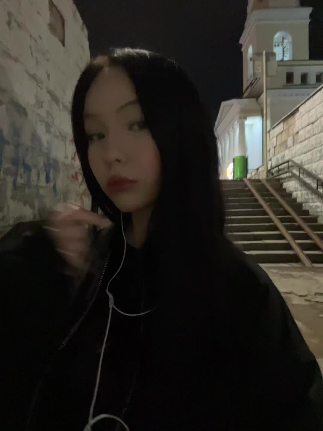@/