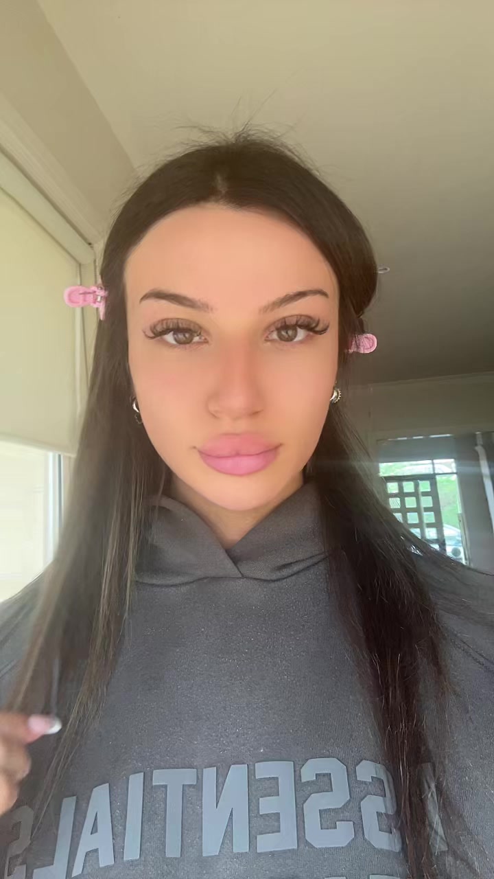 @Leanoraaa