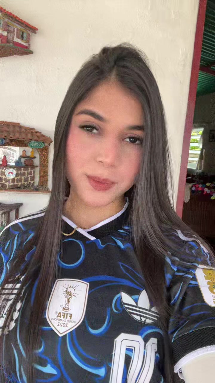 @Ariannys🤍