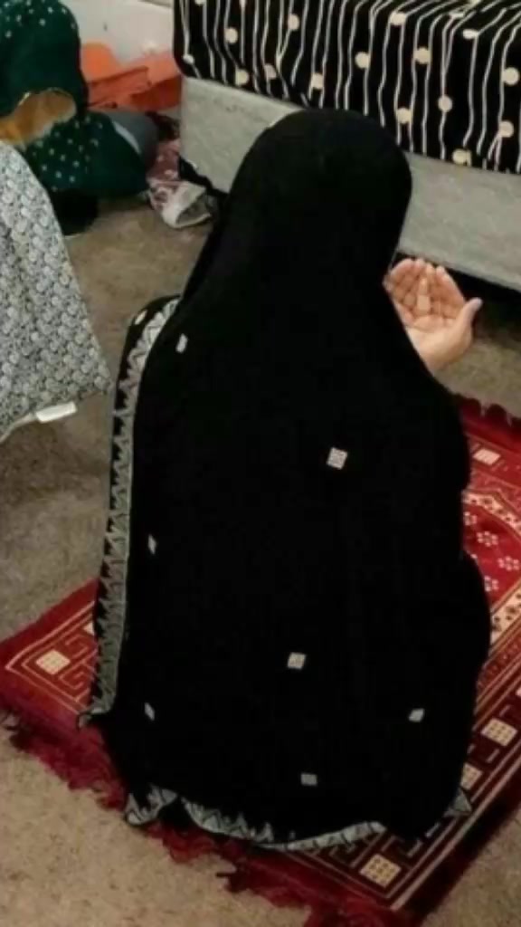 @নিঝুম তারা