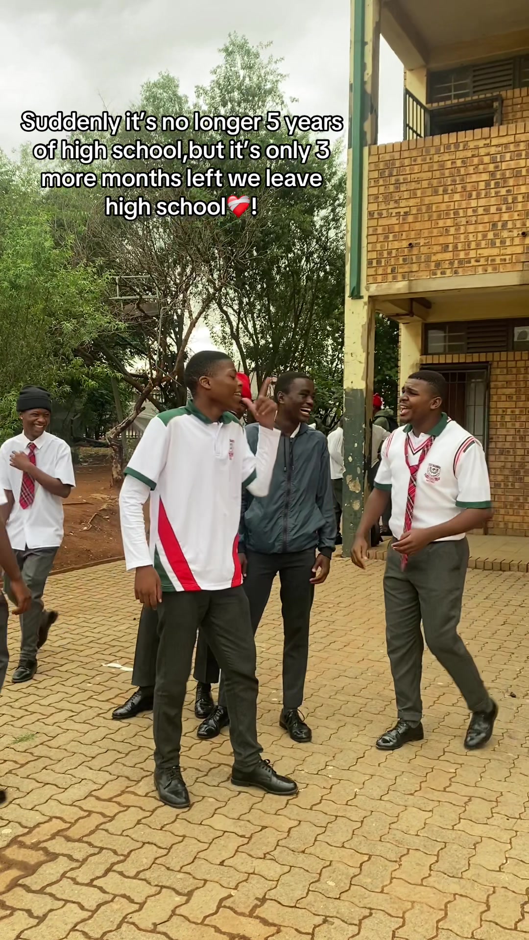 @MR_CEO🇿🇦!