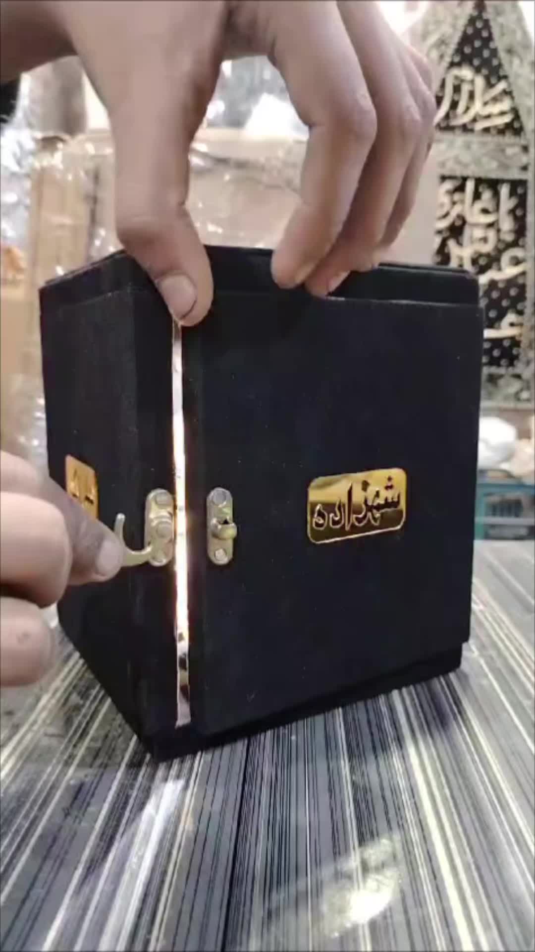 @🚩حسنین تبراکات سنٹر🚩
