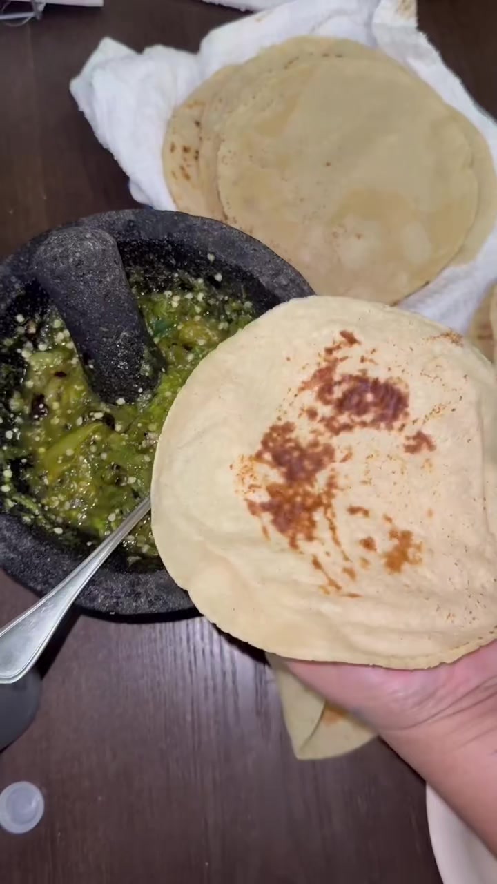 @tolucastreetfood