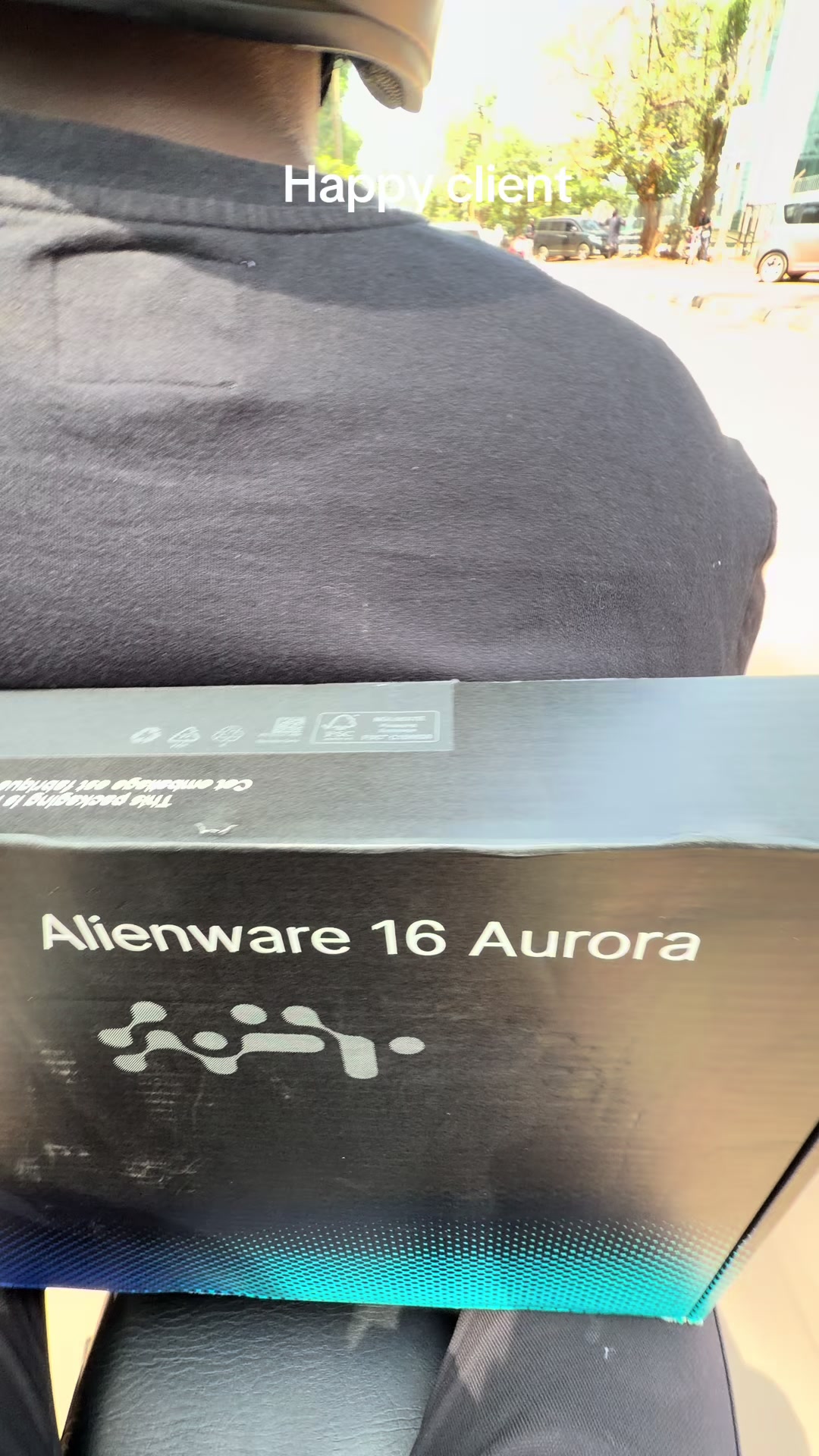 @Laptop guy 🇺🇬