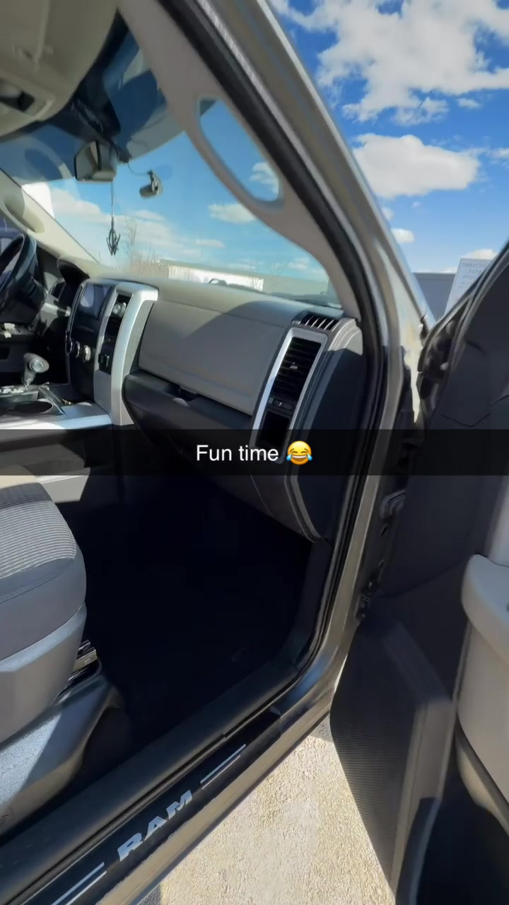 @HOT AUTO SPA & TINT