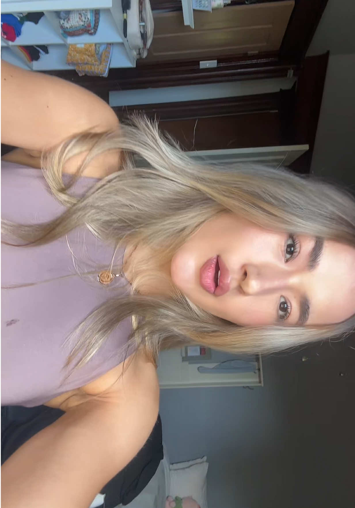 @Valeriaduquep