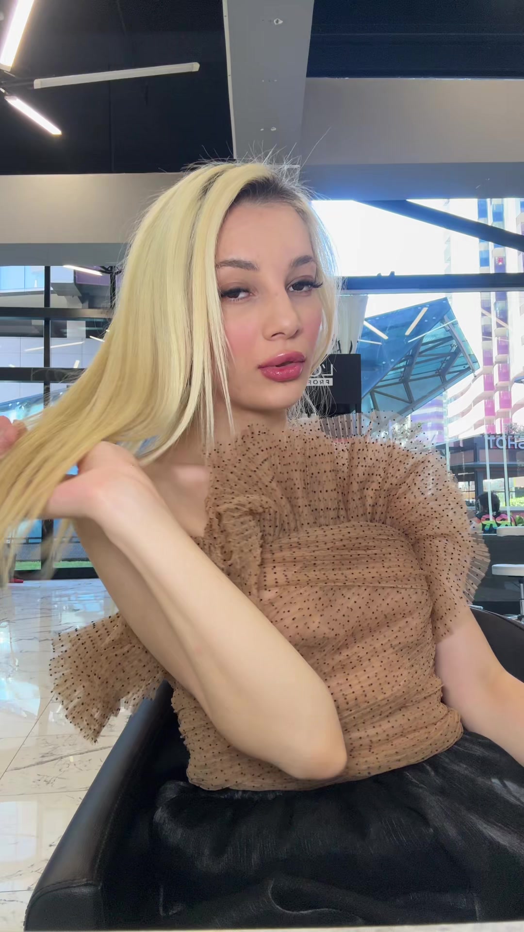 @ellejbr