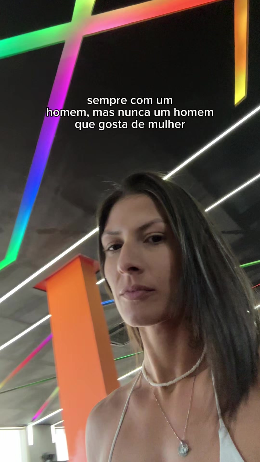 @Mari Bastos