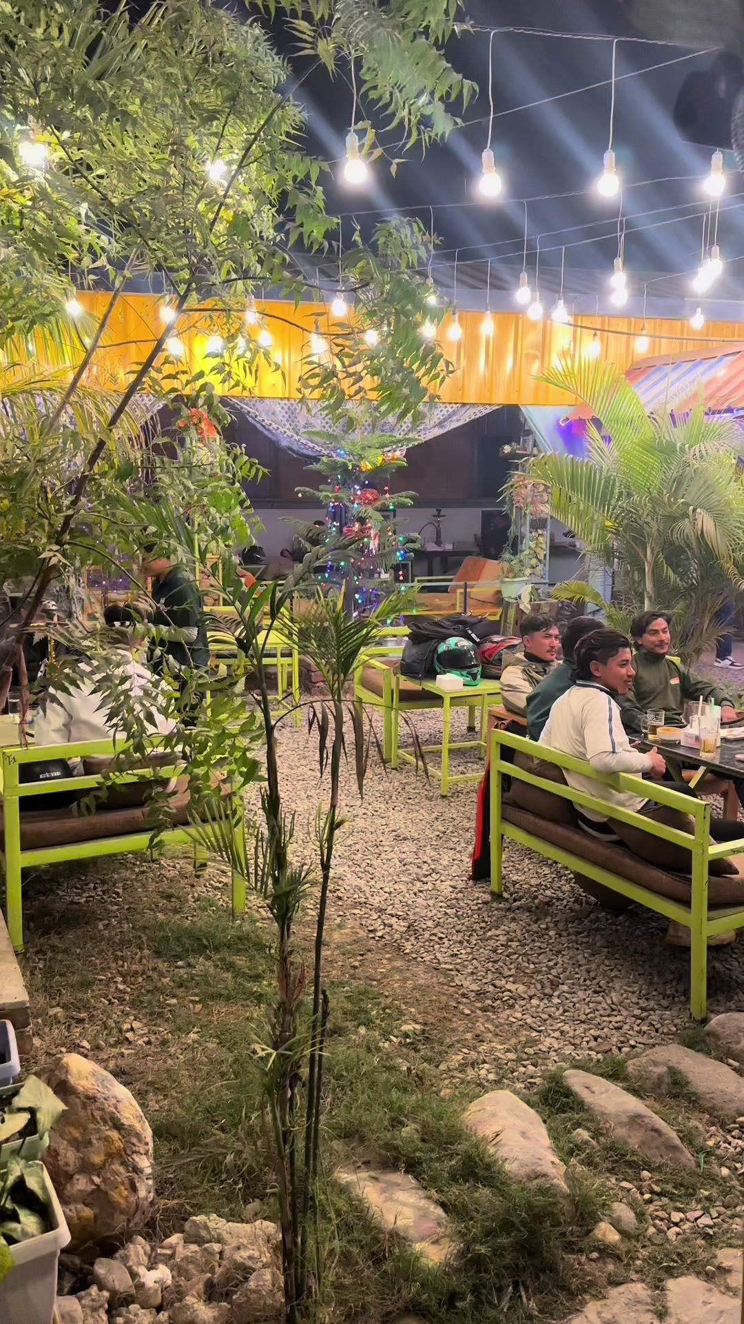 @+977cafe&kitchen
