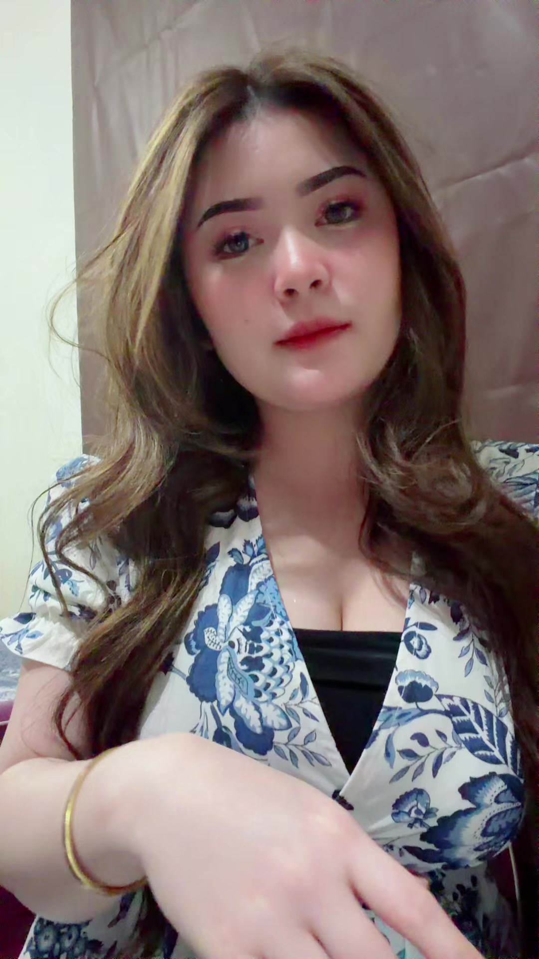 @Rieneskedua