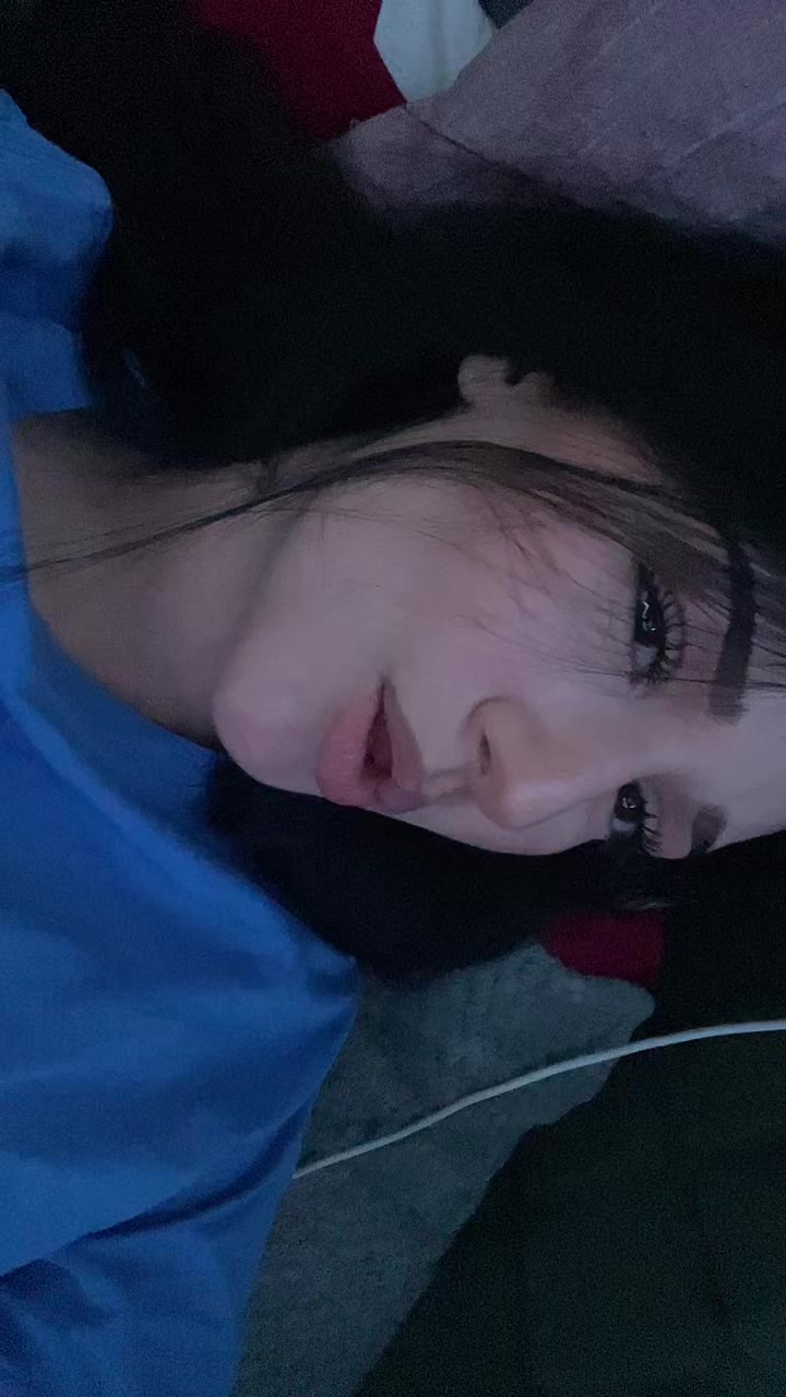 @брюнетка