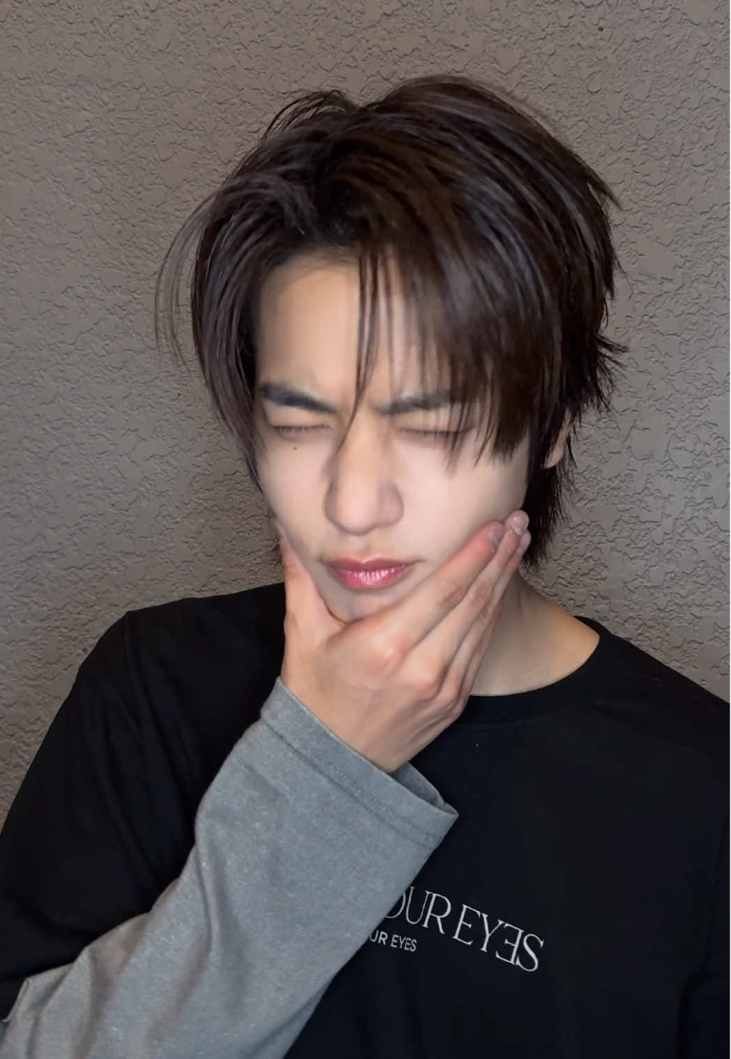 @CLOSE YOUR EYES