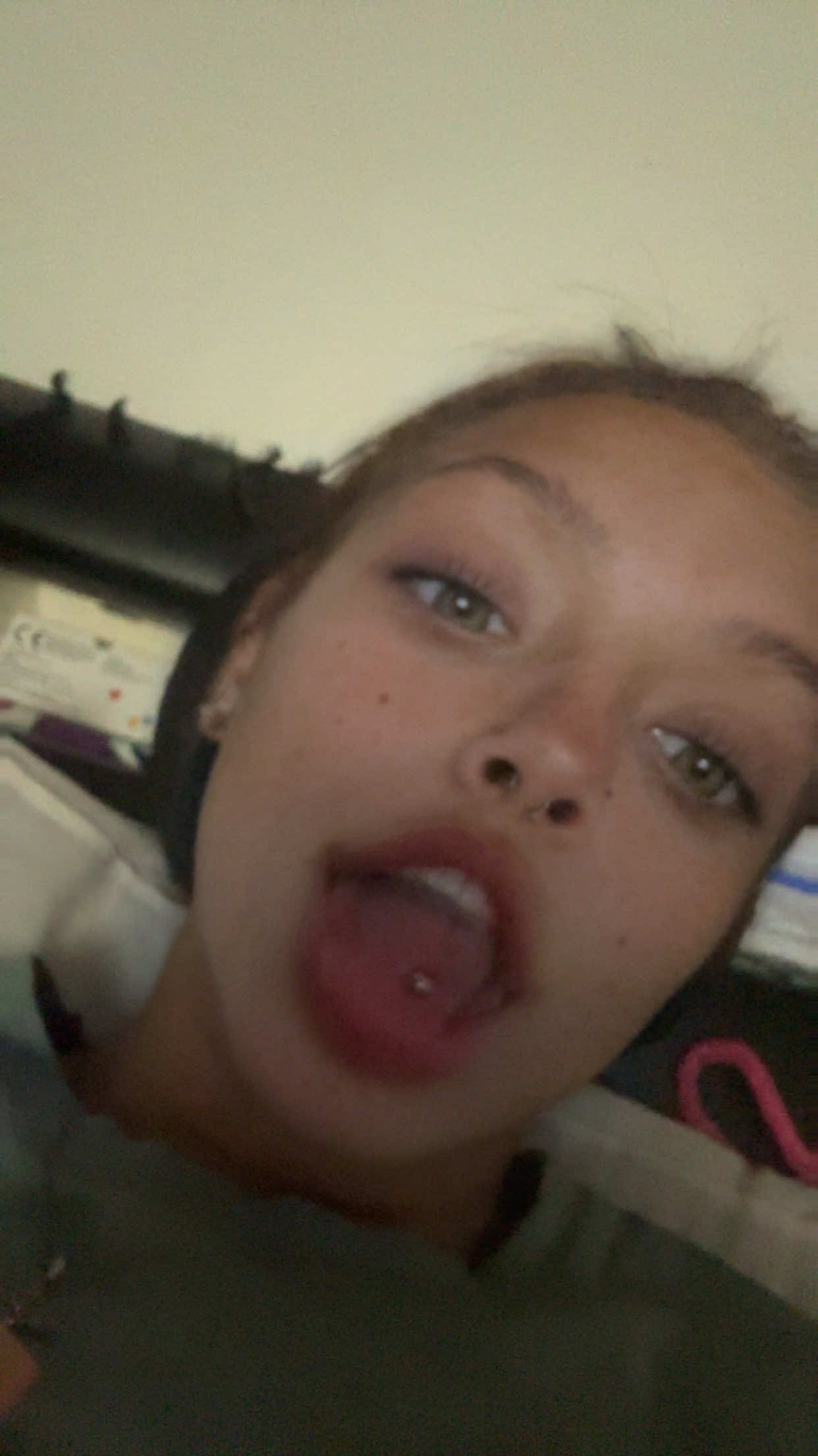 @anna𖣂