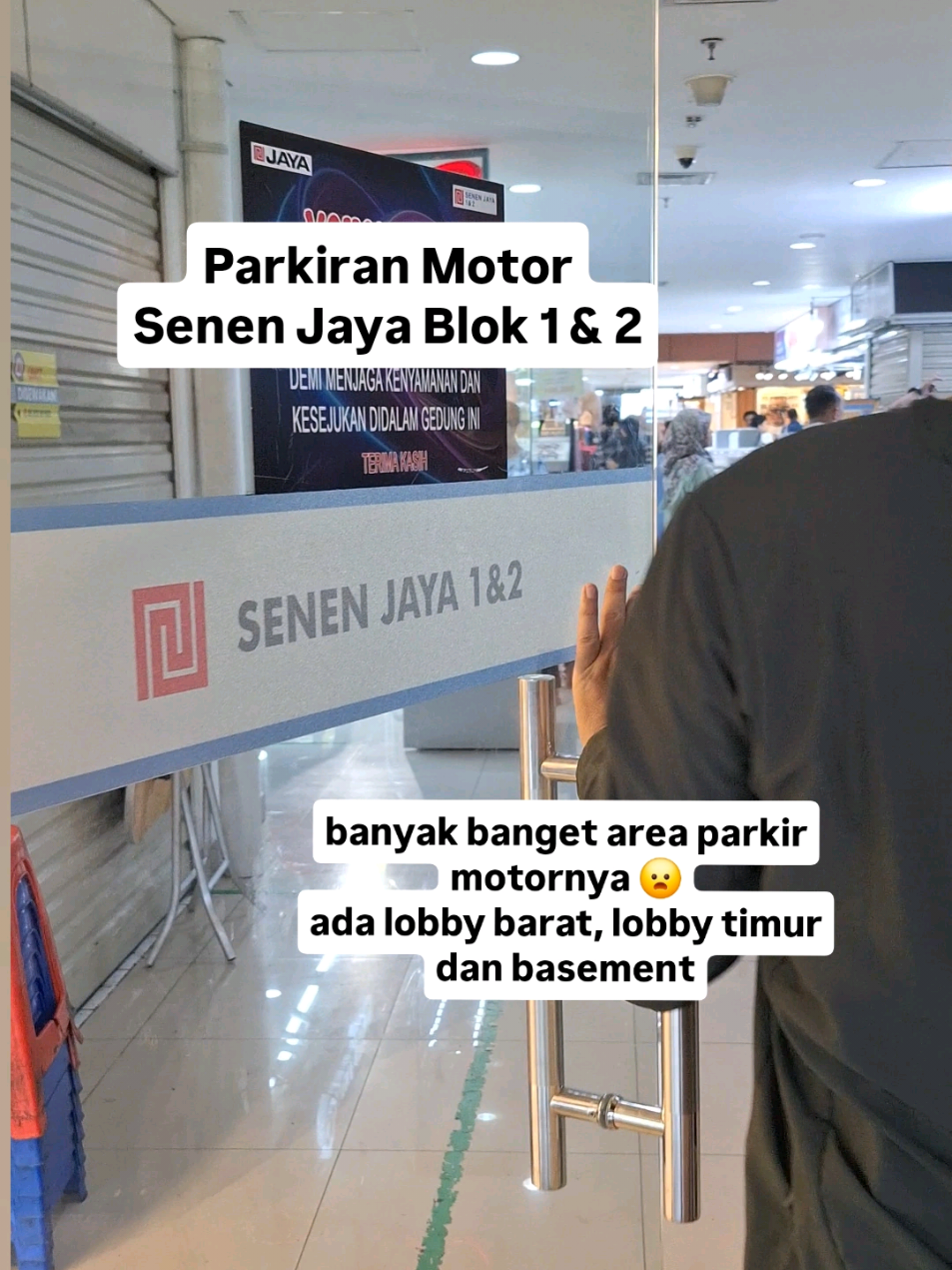 @Explore Parkir Motor Jakarta