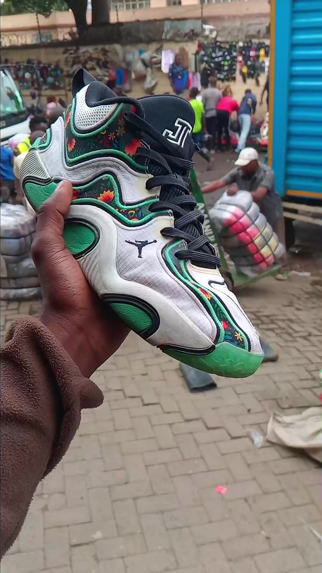 @Its_ Muli👟