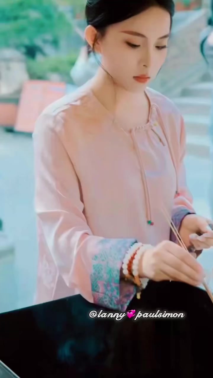 @𝐋𝐚𝐧𝐧𝐲💞𝐏𝐚𝐮𝐥𝐬𝐢𝐦𝐨𝐧