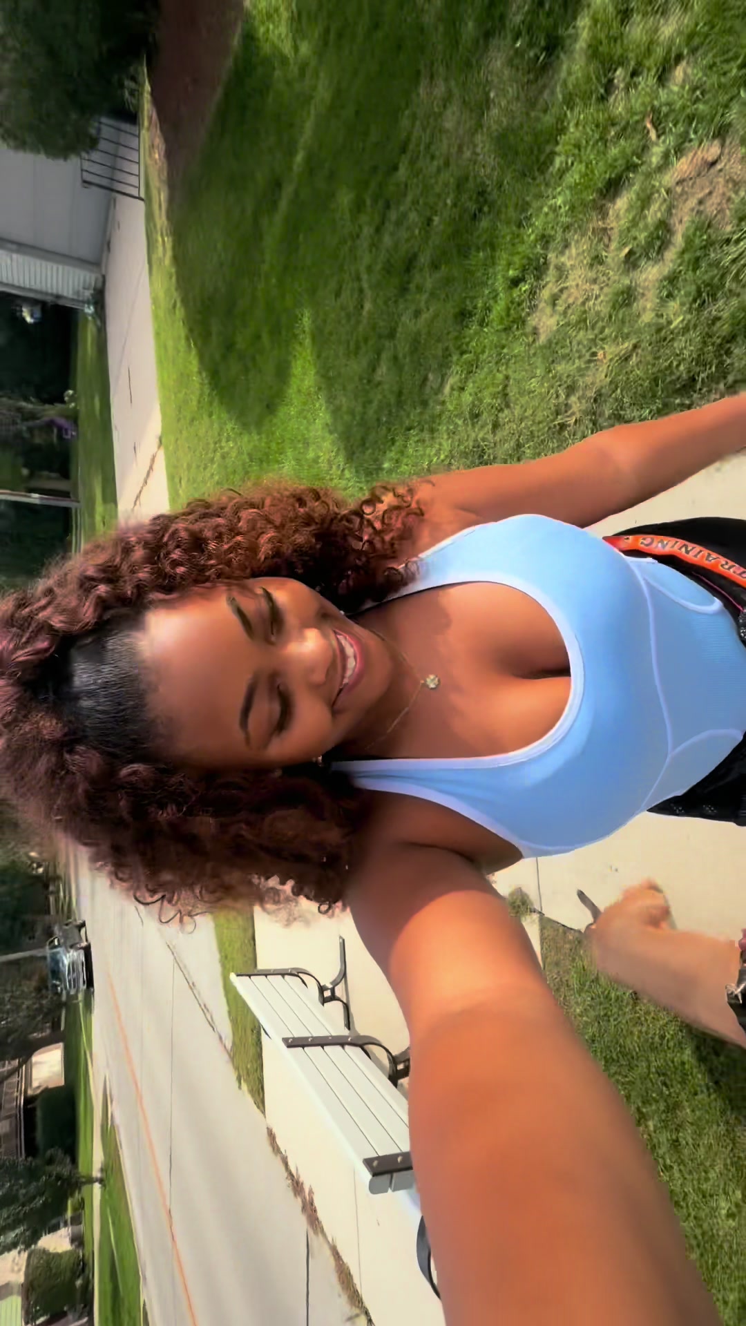 @rosesafterrainn