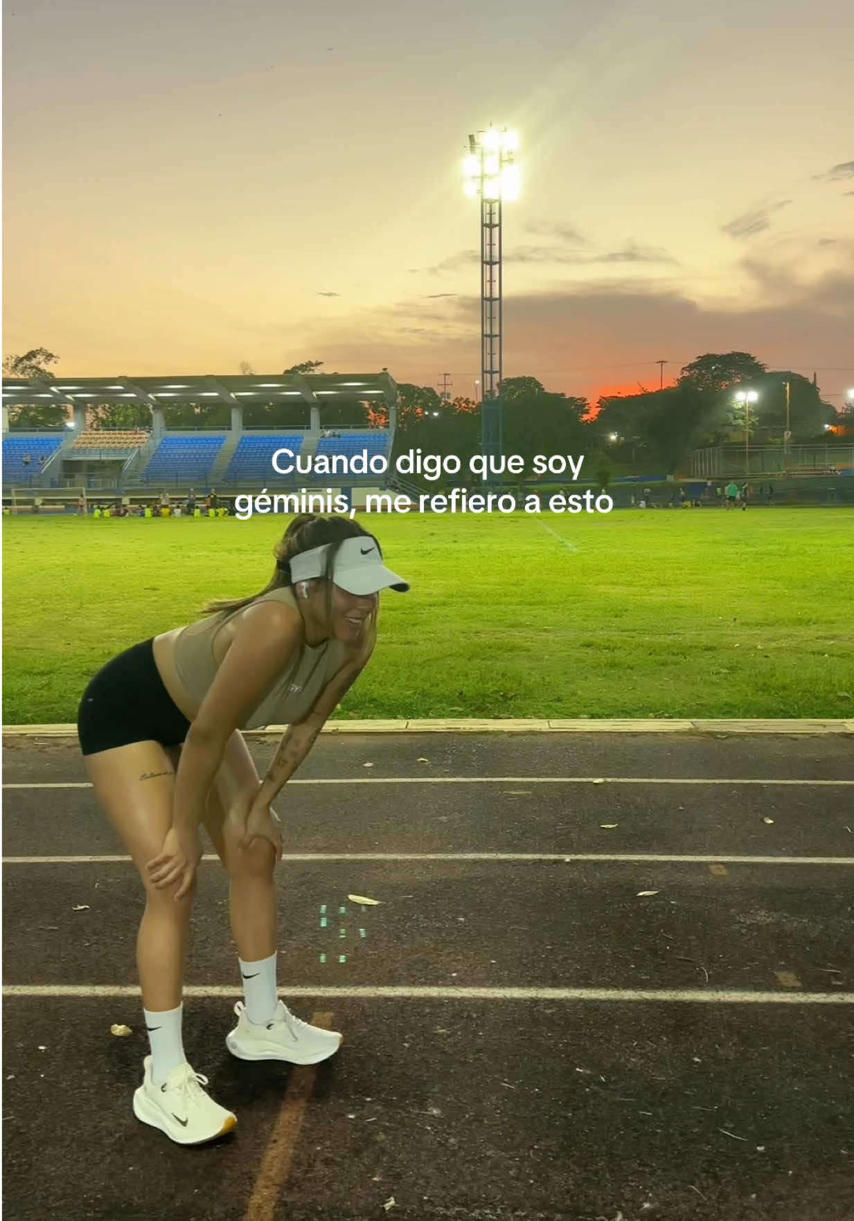 @itsvalgallardo