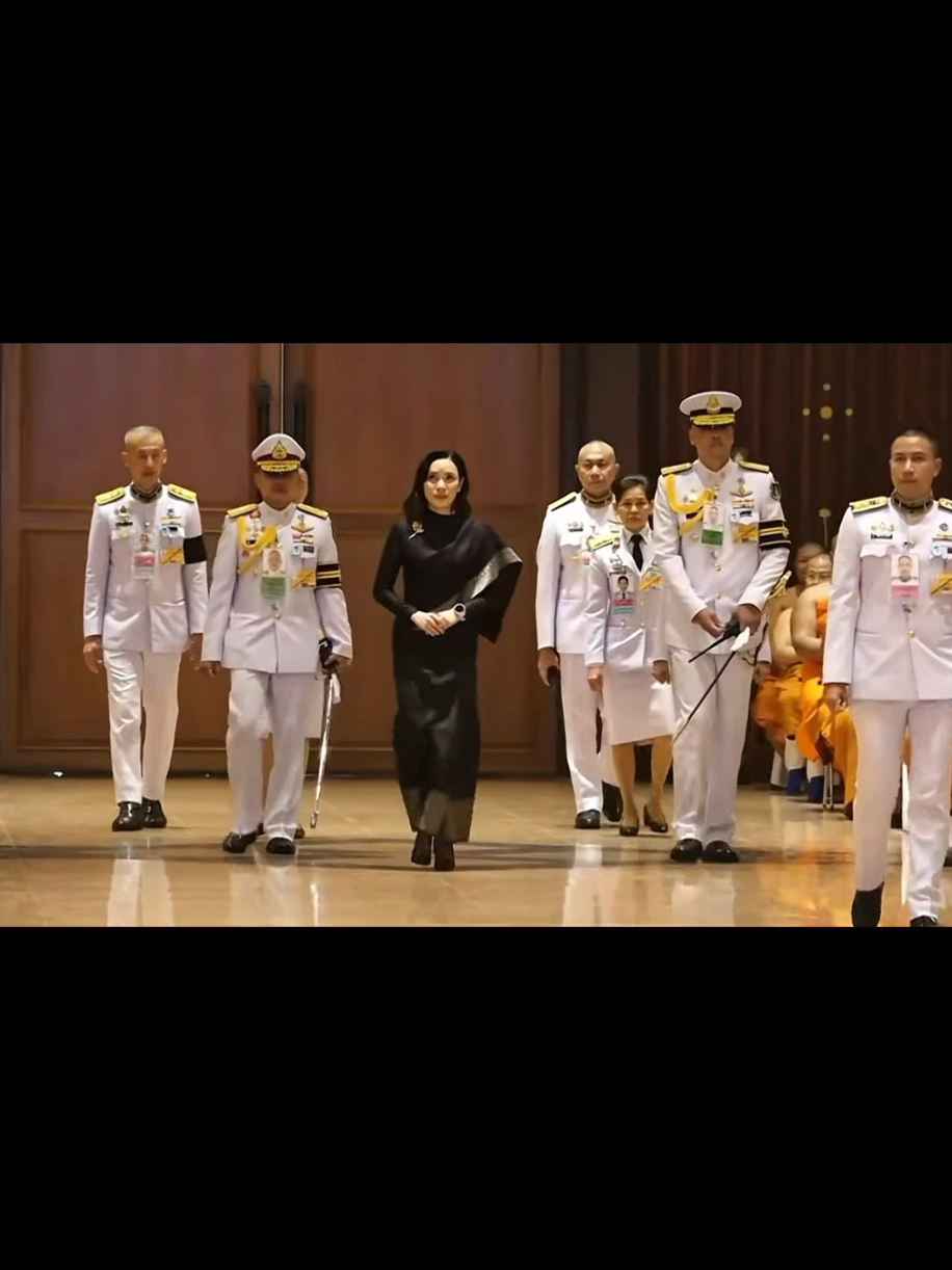 @รักเจ้าคุณพระ "สินีนาถ"