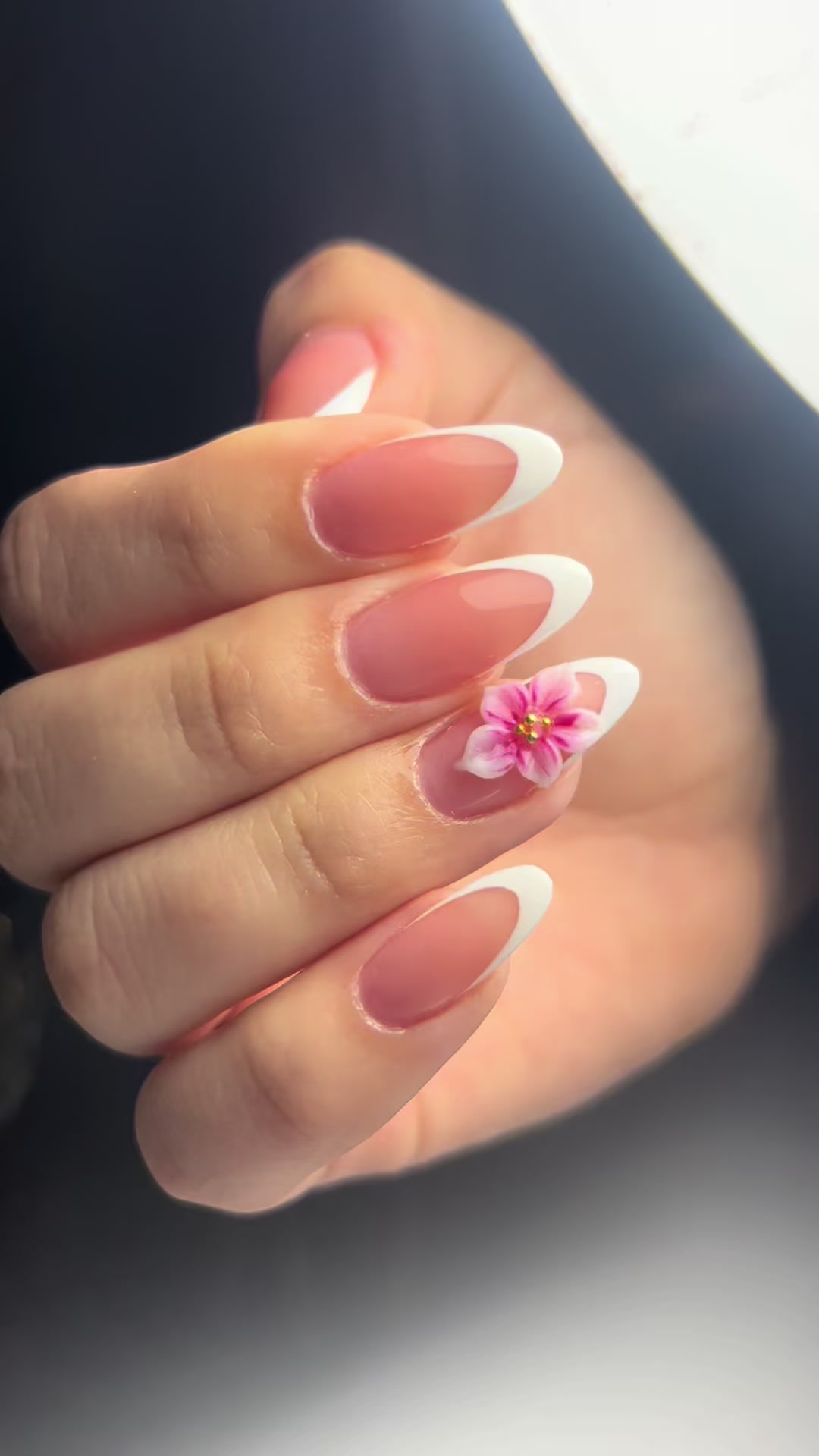 @Nails_Nicolesv