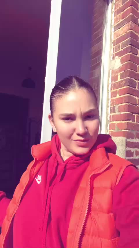 @Clara