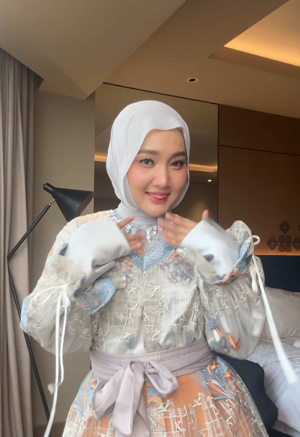 @Fatin Shidqia