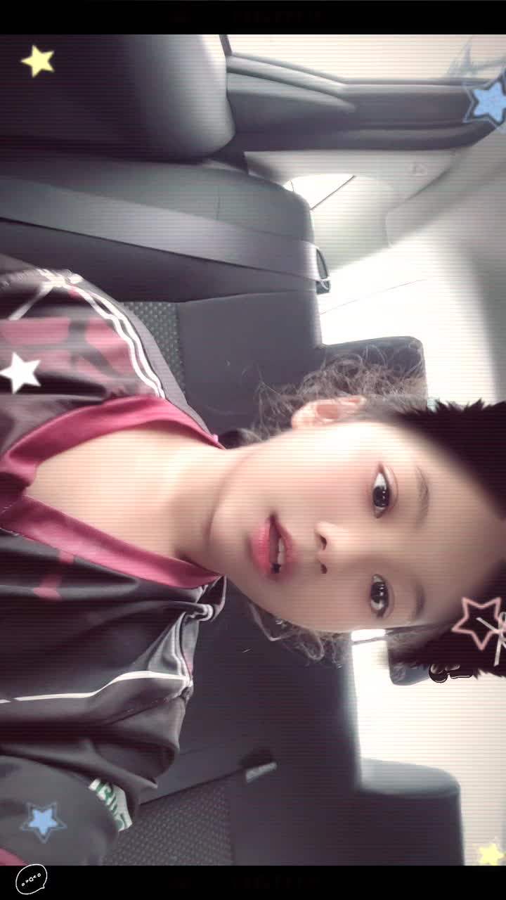 @Alweenaเป็นเพื่อนสนิทไรมีชัญญา