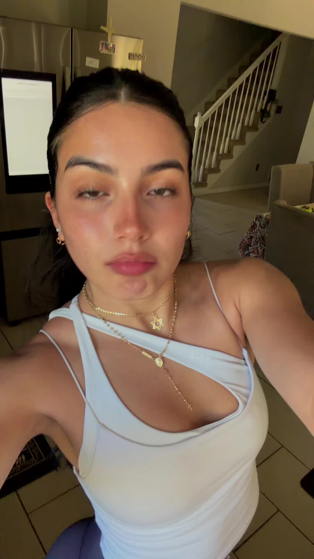 @Pelinegra