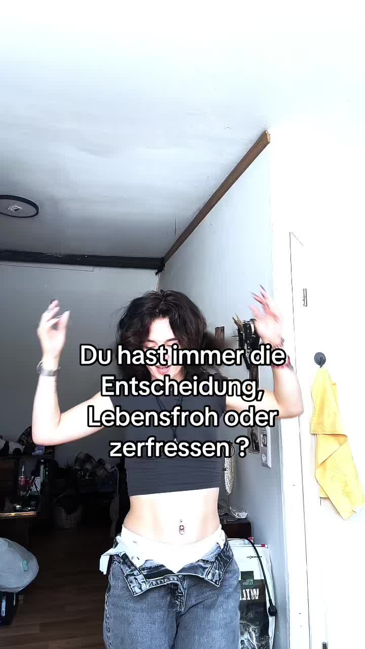 @elisavetmonica