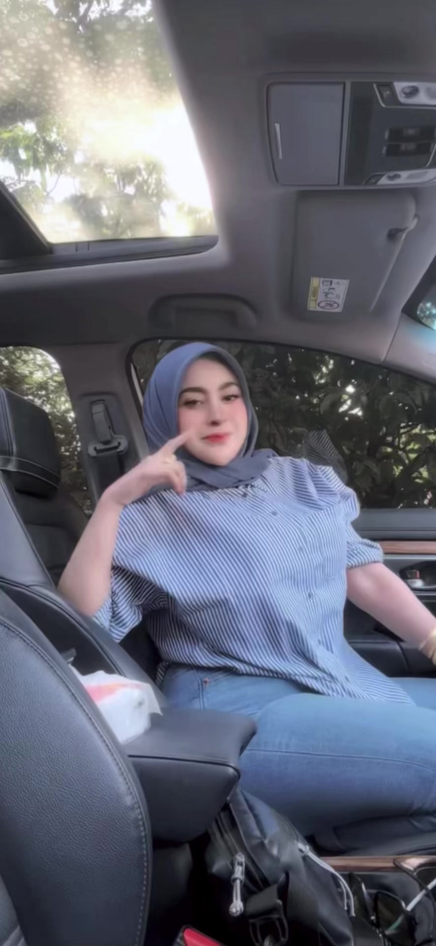 @Çūť_Váŋīśąŋĵāŋą